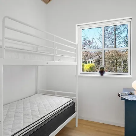 펜션 4 Bedroom Beautiful In Nykobing Sj Nykøbing Sjælland