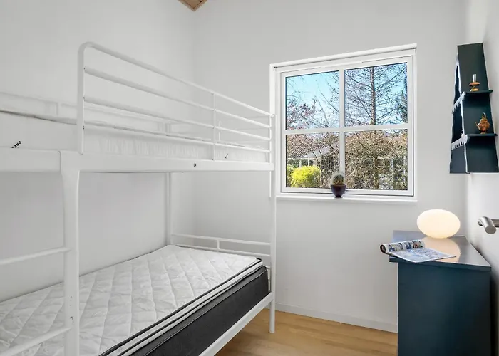 Σπίτι διακοπών 4 Bedroom Beautiful In Nykobing Sj Nykøbing Sjælland